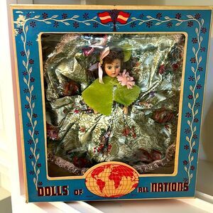 Vintage Debutante Dolls of all Nations Doll